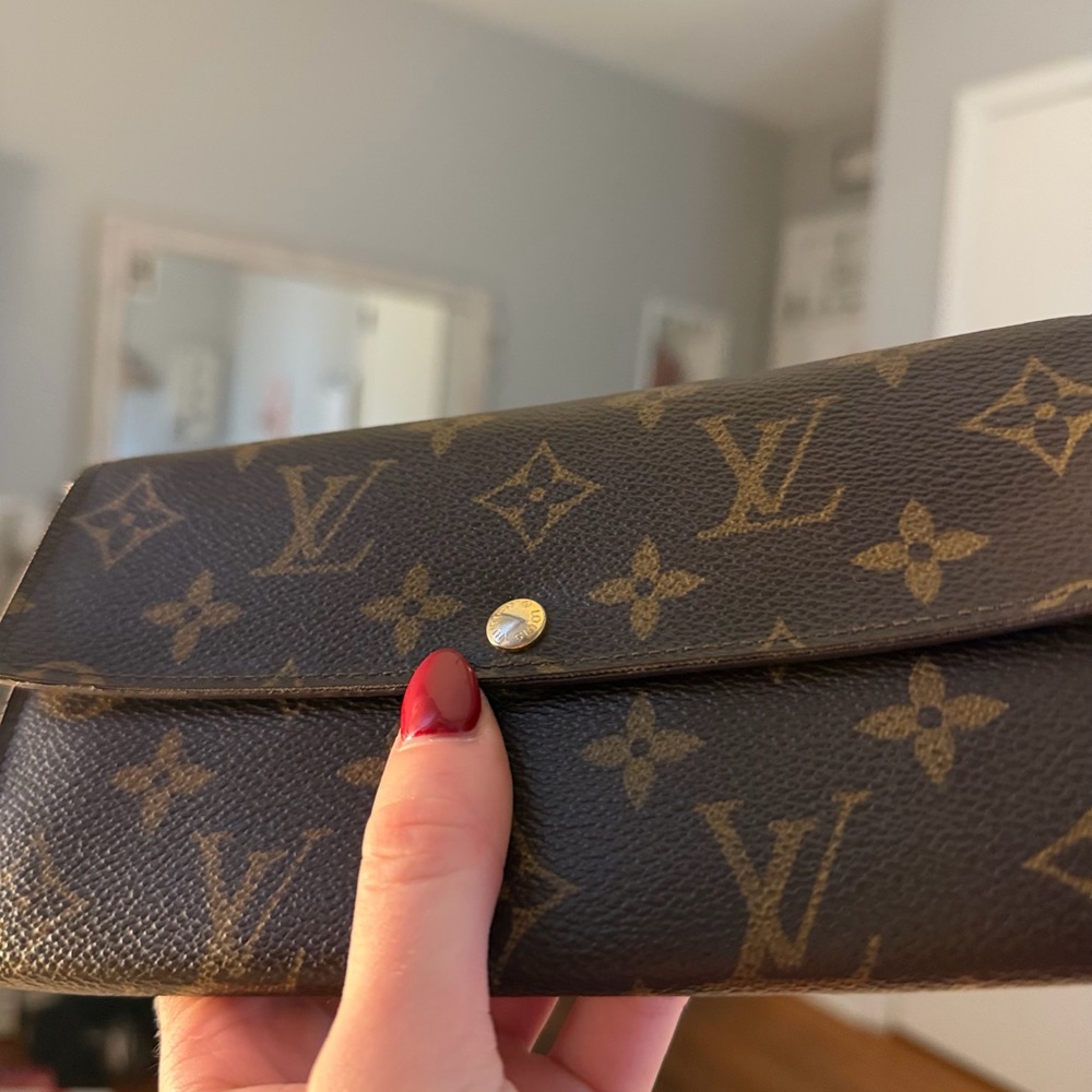 Louis Vuitton Dark Brown Monogram Clutch - Picture 7 of 15